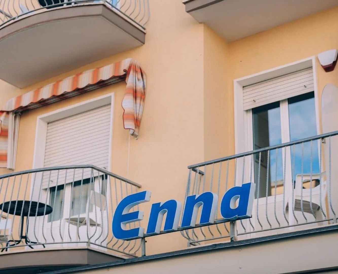 Hotel Enna Rimini 2*,